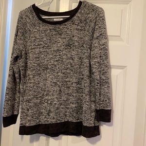 Light long sleeve crew neck, excellent condition